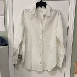 NWT Hollister - Gilly Hicks Woven Button-Up Shirt